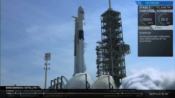SpaceX estrena un renovado Falcon 9 SpaceX estrena un renovado Falcon 9