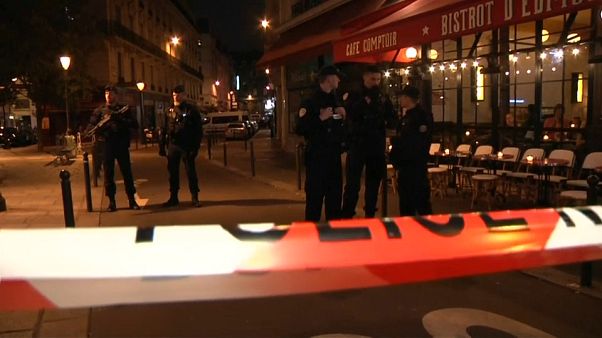 Parigi, i testimoni: "abbiamo sentito gridare, un attimo dopo c'era panico ovunque" Parigi, i testimoni: "abbiamo sentito gridare, un attimo dopo c'era panico ovunque"