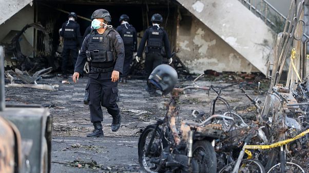 Atentados na Indonésia atribuídos a uma única família Atentados na Indonésia atribuídos a uma única família