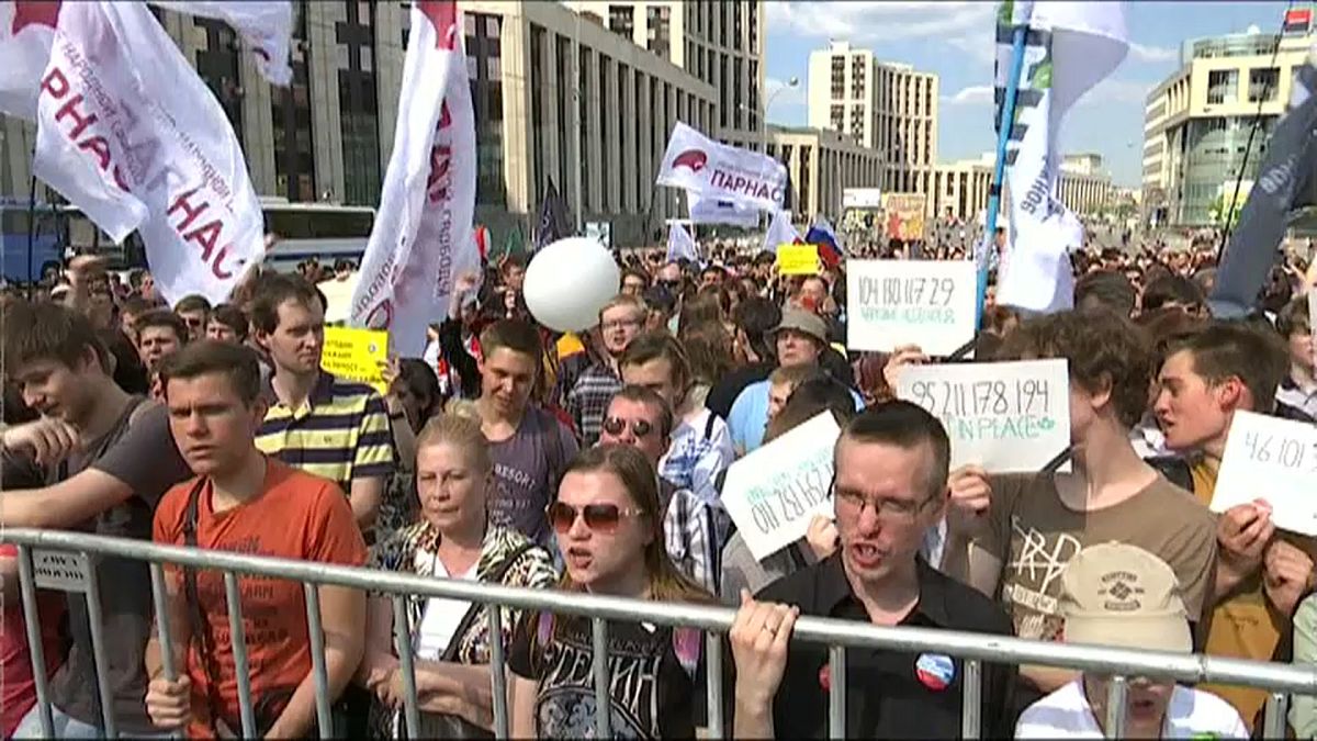 Hundreds demand internet freedoms in Moscow rally