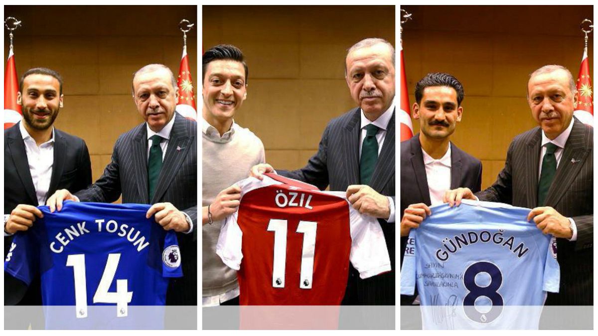 Erdoğan İngiltere'de Türk futbolcularla buluştu