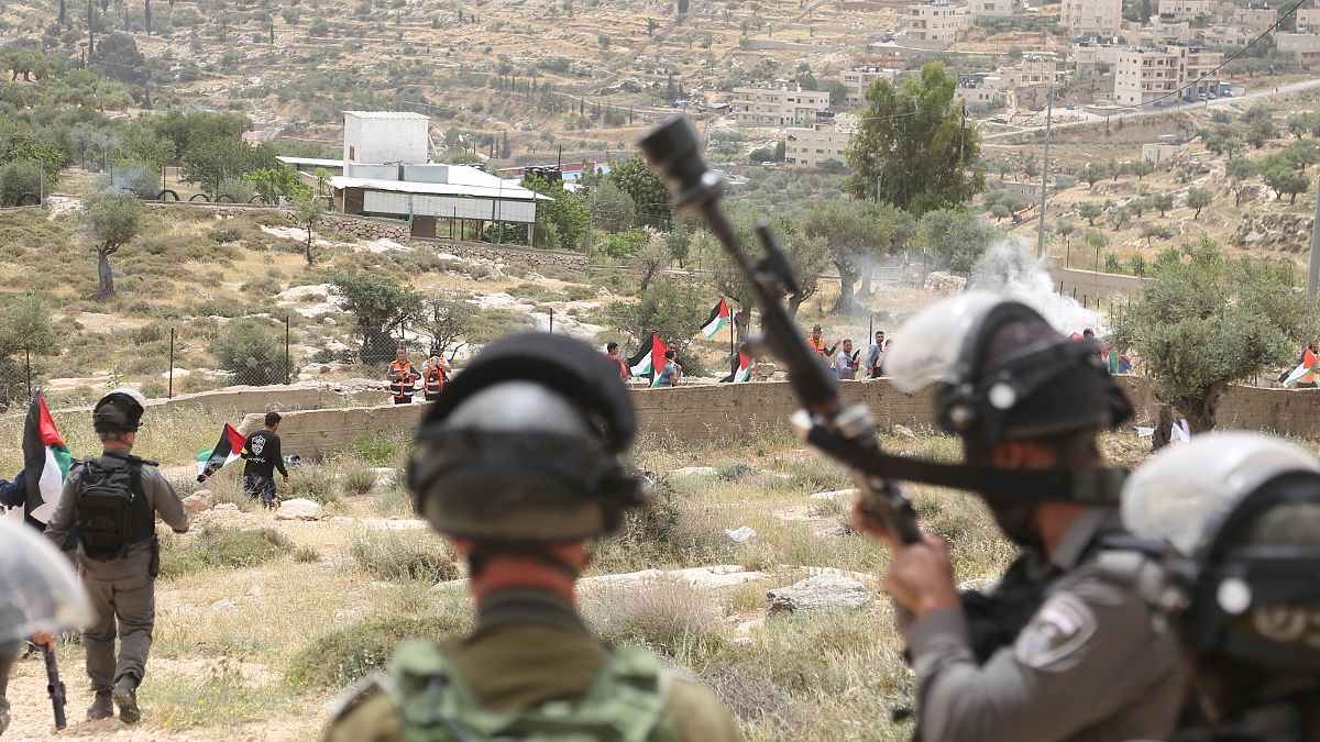 İsrail askerleri Filistinli göstericilere ateş açtı: Onlarca ölü yüzlerce yaralı var