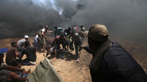 Cerca de 30 mortos em confrontos entre palestinianos e o exército de Israel Cerca de 30 mortos em confrontos entre palestinianos e o exército de Israel