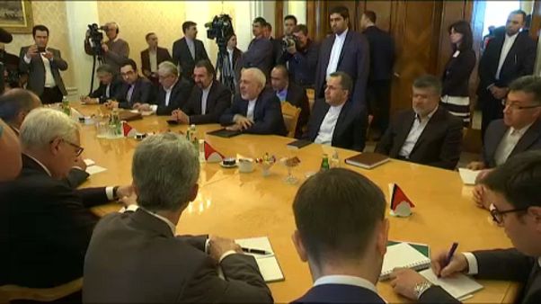 Diplomatas russos e iranianos em Moscovo Diplomatas russos e iranianos em Moscovo