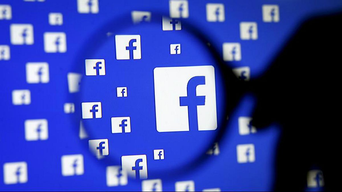 بعد فضيحة كامبردج أناليتيكا...فيسبوك يُعطّل 200 تطبيق للتحقيق في إساءة استخدام البيانات