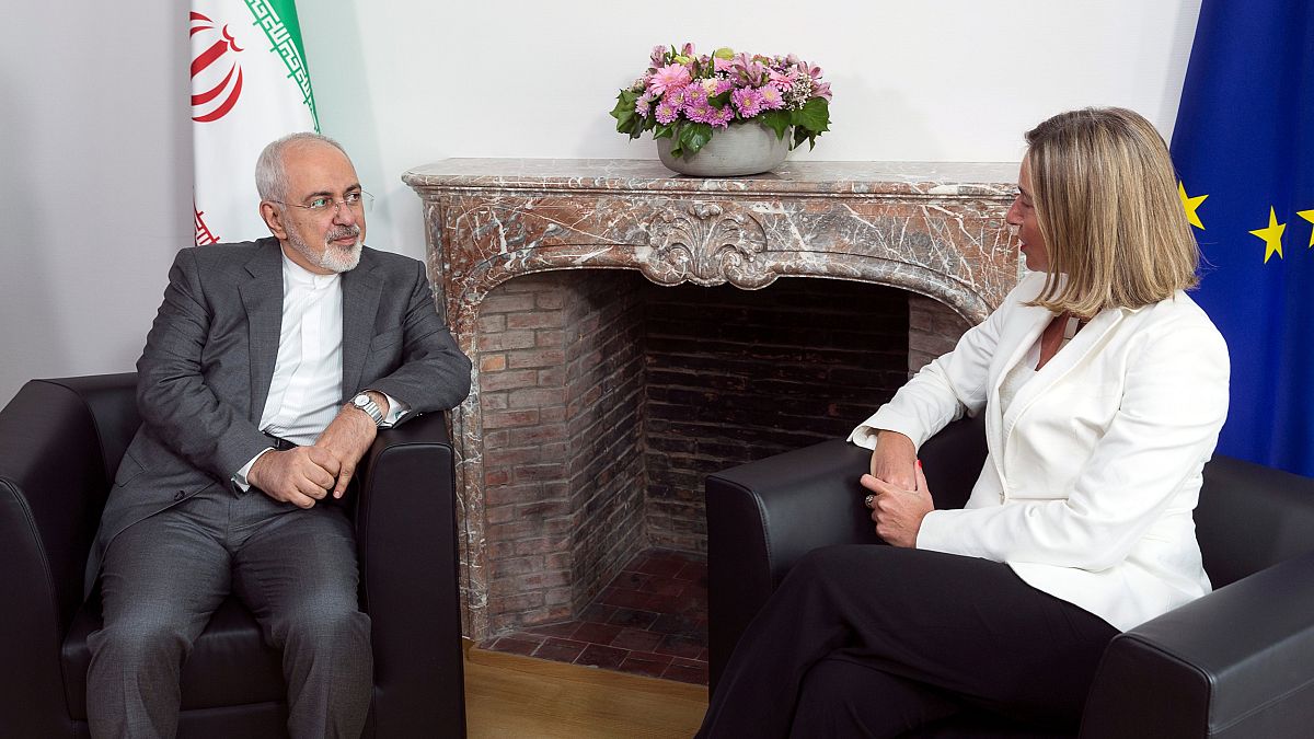 Diplomacia iraniana defende acordo nuclear em Bruxelas