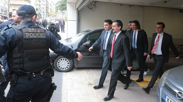 Oι Τούρκοι στρατιωτικοί ζητούν να φύγουν από την Ελλάδα Oι Τούρκοι στρατιωτικοί ζητούν να φύγουν από την Ελλάδα