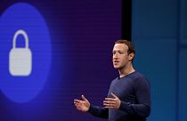 فیسبوک در سه ماه گذشته ۲۱ میلیون عکس برهنه را حذف کرده است