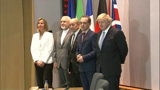 Europa e Teerão querem manter acordo nuclear