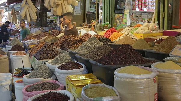 Savaş ve ekonomik krizin gölgesinde Ramazan Savaş ve ekonomik krizin gölgesinde Ramazan