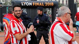 Taraftarlar UEFA Avrupa Ligi finali için Lyon'da maç saatini bekliyor