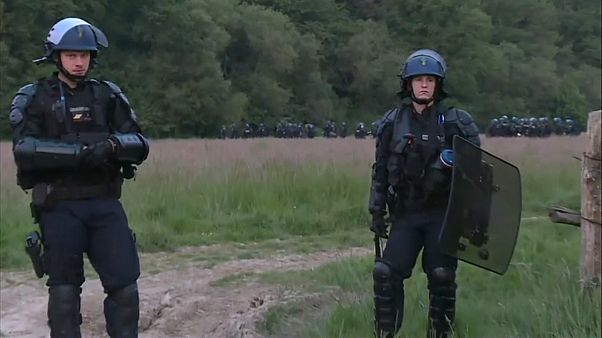Notre-Dame-des-Landes: Räumung fortgesetzt Notre-Dame-des-Landes: Räumung fortgesetzt