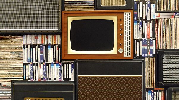Wie viel bezahlen Europäer für den öffentlich-rechtlichen Rundfunk? Ein Ver Wie viel bezahlen Europäer für den öffentlich-rechtlichen Rundfunk? Ein Ver