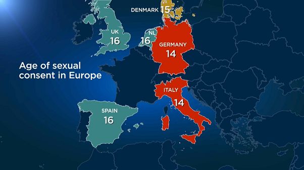 Francia, età del consenso fissata a 15 anni, ma è polemica Francia, età del consenso fissata a 15 anni, ma è polemica