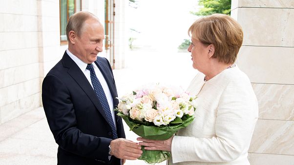 Blumen für Merkel in Sotschi Blumen für Merkel in Sotschi