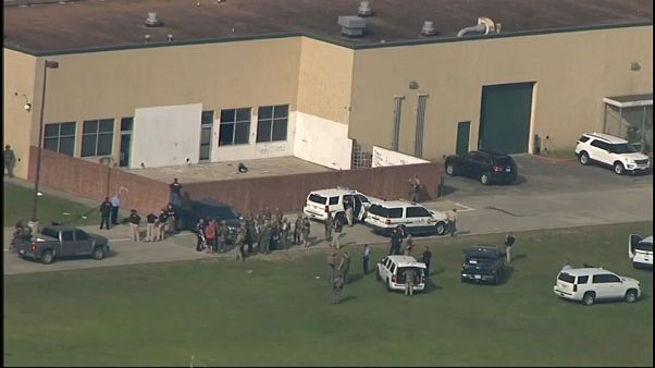 "Multiple injured" in US school shooting "Multiple injured" in US school shooting