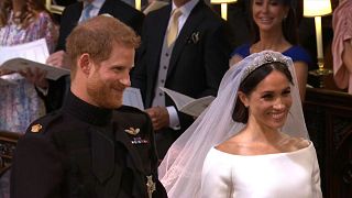 شاهد: الأمير هاري وزوجته يتبادلان عهود الحب والتقدير "حتى الموت"