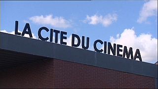 Francia, il regista Luc Besson accusato di stupro