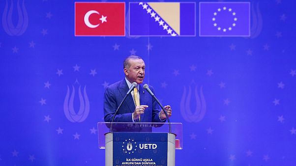 Cumhurbaşkanı Erdoğan Bosna'da Avrupalı Türklere seslendi Cumhurbaşkanı Erdoğan Bosna'da Avrupalı Türklere seslendi