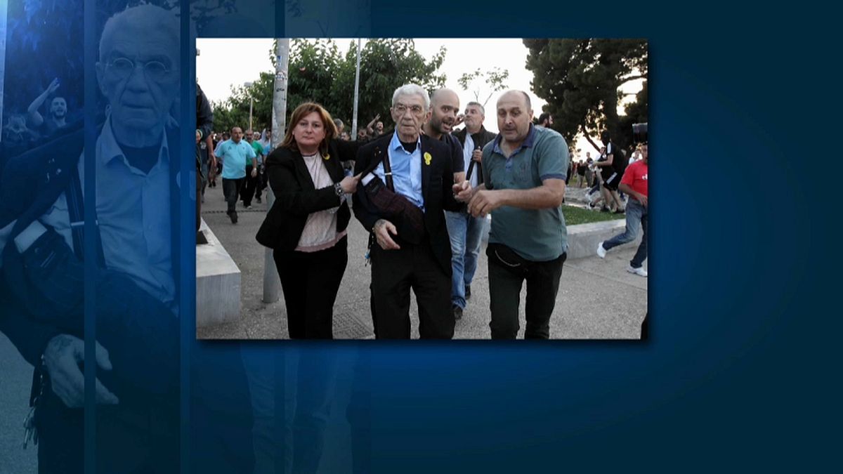 Dan una brutal paliza al alcalde de Salónica