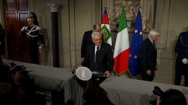 Populistas italianos apresentam "contrato de Governo" ao Presidente Populistas italianos apresentam "contrato de Governo" ao Presidente
