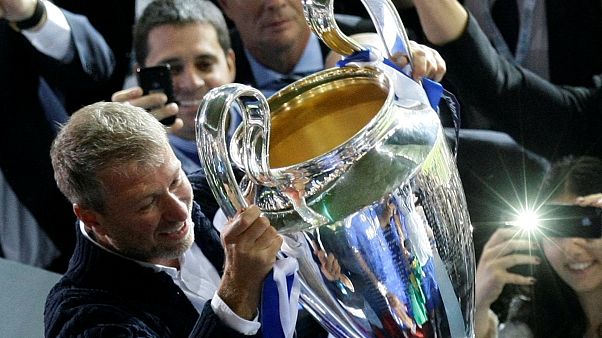Autoridades britânicas ainda não renovaram visto de Abramovich Autoridades britânicas ainda não renovaram visto de Abramovich