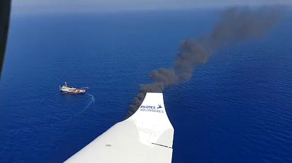 Εθελοντές πιλότοι σώζουν ζωές στη Μεσόγειο Εθελοντές πιλότοι σώζουν ζωές στη Μεσόγειο