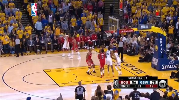 Los Warriors aplastan a los Rockets Los Warriors aplastan a los Rockets