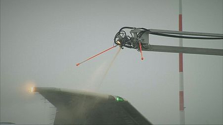 An alternative to chemically de-icing planes