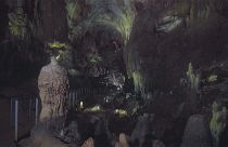 Las impresionantes estalactitas de la cueva de Prometeo