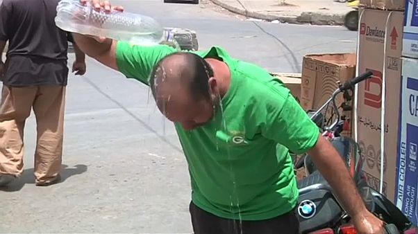 Über 40 Grad: Pakistan schwitzt Über 40 Grad: Pakistan schwitzt