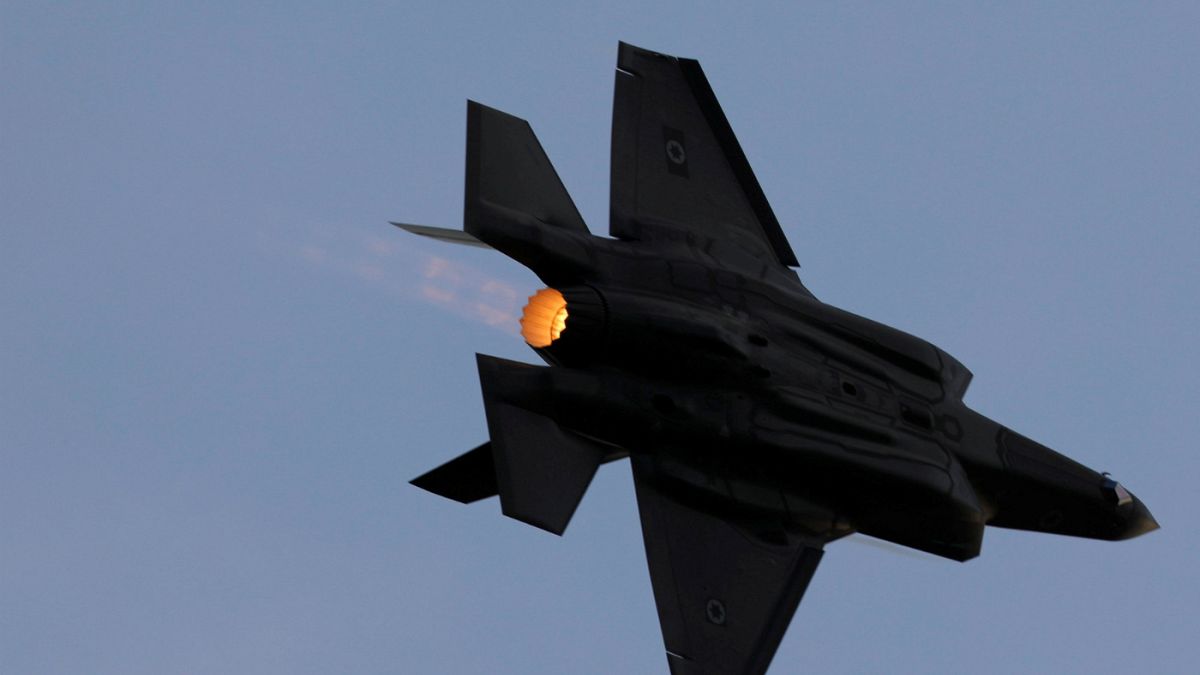 İsrail: Yeni nesil savaş uçağı F-35'i kullanmaya başladık