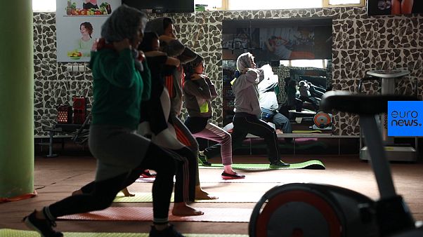 Junge Frauen im Fitness-Studio in Kabul Junge Frauen im Fitness-Studio in Kabul