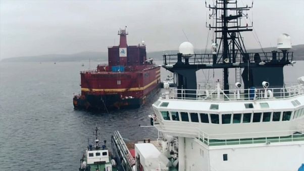 "Академик Ломоносов" в Мурманске "Академик Ломоносов" в Мурманске