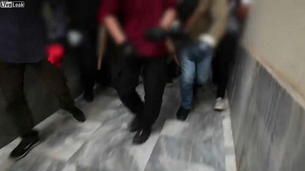 Grupo anarquista ataca Conselho de Estado Grego Grupo anarquista ataca Conselho de Estado Grego