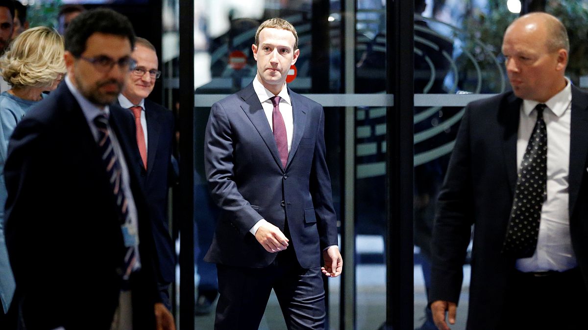 Zuckerberg (34) vor dem Europaparlament: "eine PR-Tour"