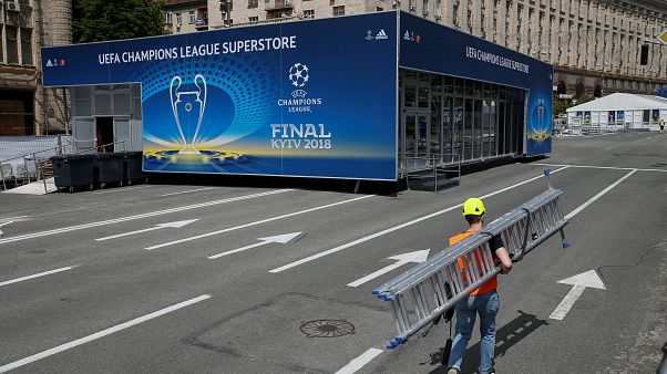 Şampiyonlar Ligi Finali hazırlıkları sürüyor Şampiyonlar Ligi Finali hazırlıkları sürüyor