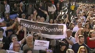 Manchester: Emlékezés a terrortámadás áldozataira