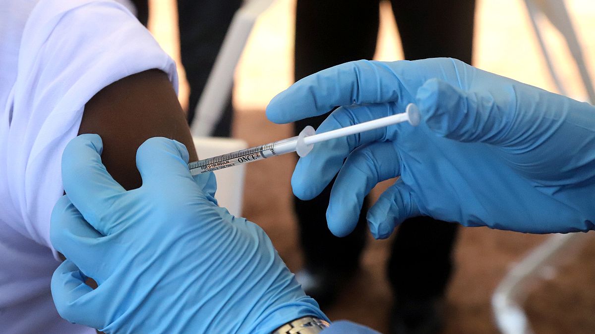 Χιλιάδες εμβόλια στο Κογκό για τον Έμπολα