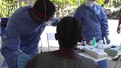 Ebola : la RDC "sur le fil du rasoir"
