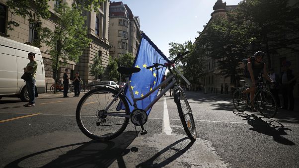 Eurobarómetro: Pertencer à UE é positivo para 60% dos entrevistados Eurobarómetro: Pertencer à UE é positivo para 60% dos entrevistados