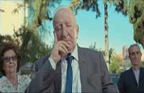 Eduardo Lourenço numa cena do filme "O Labirinto da Saudade"