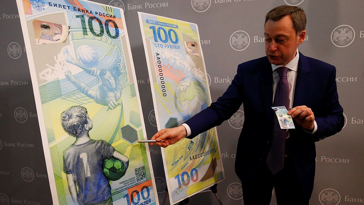 Apresentação da nota de 100 rublos do Mundial da Rússia
