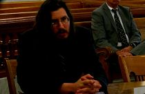 Pais recorrem à justiça para obrigarem filho a sair de casa