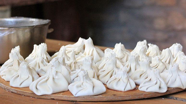 Descubre la técnica para degustar el Khinkali, el ravioli georgiano