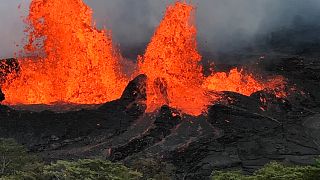 Hawaii'de yanardağdan akan lavlar jeotermal santrale ulaştı