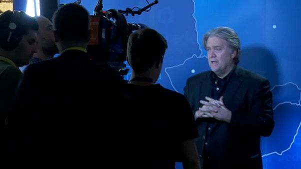 Bannon Budapesten - kamerák nélkül Bannon Budapesten - kamerák nélkül