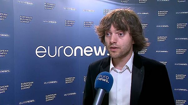 Boyan Slat eleito empreendedor do ano pela limpeza dos oceanos Boyan Slat eleito empreendedor do ano pela limpeza dos oceanos