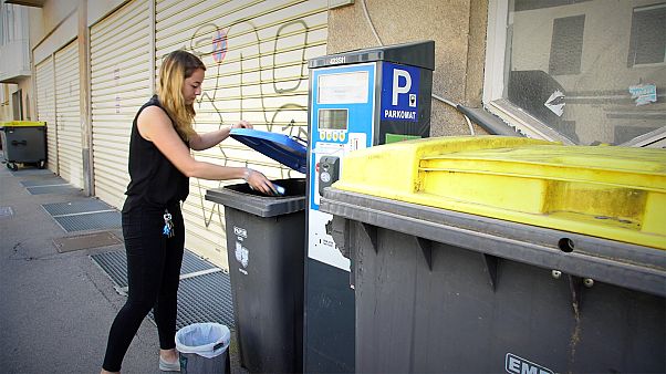 Ερτσέρο: Το κέντρο ανακύκλωσης σκουπιδιών της Λιουμπλιάνα Ερτσέρο: Το κέντρο ανακύκλωσης σκουπιδιών της Λιουμπλιάνα