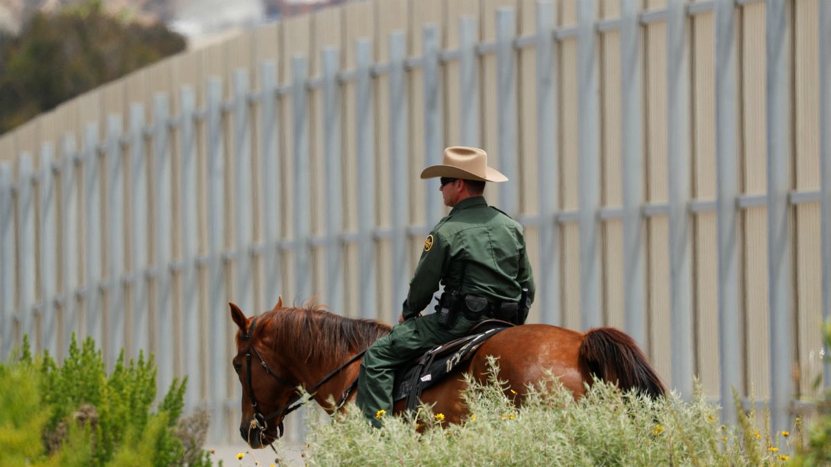 ترامپ حاضر نیست از دیوار مکزیک کوتاه بیاید